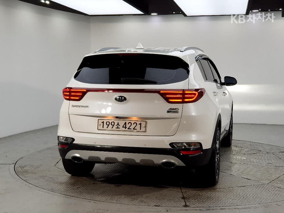 Kia Sportage 더 볼드2.0 Diesel 4WD Seater텔리전트 - 4