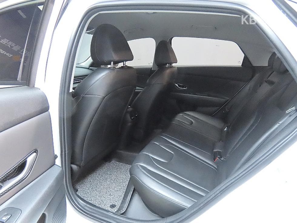 Hyundai All New Avante (Elantra)(CN7)1.6 Gasoline Modern - 11