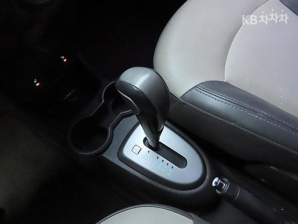 GM Korea Chevrolet SparkSpark S LT - 9