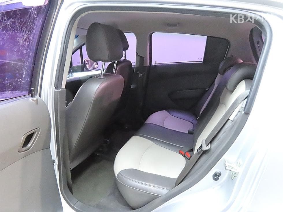 GM Korea Chevrolet SparkSpark S LT - 11