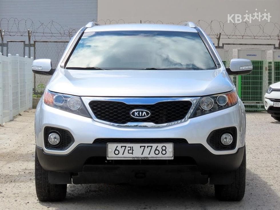 Kia SorentoR Diesel 2.0 2WD TLX Highest-end Type - Image 1