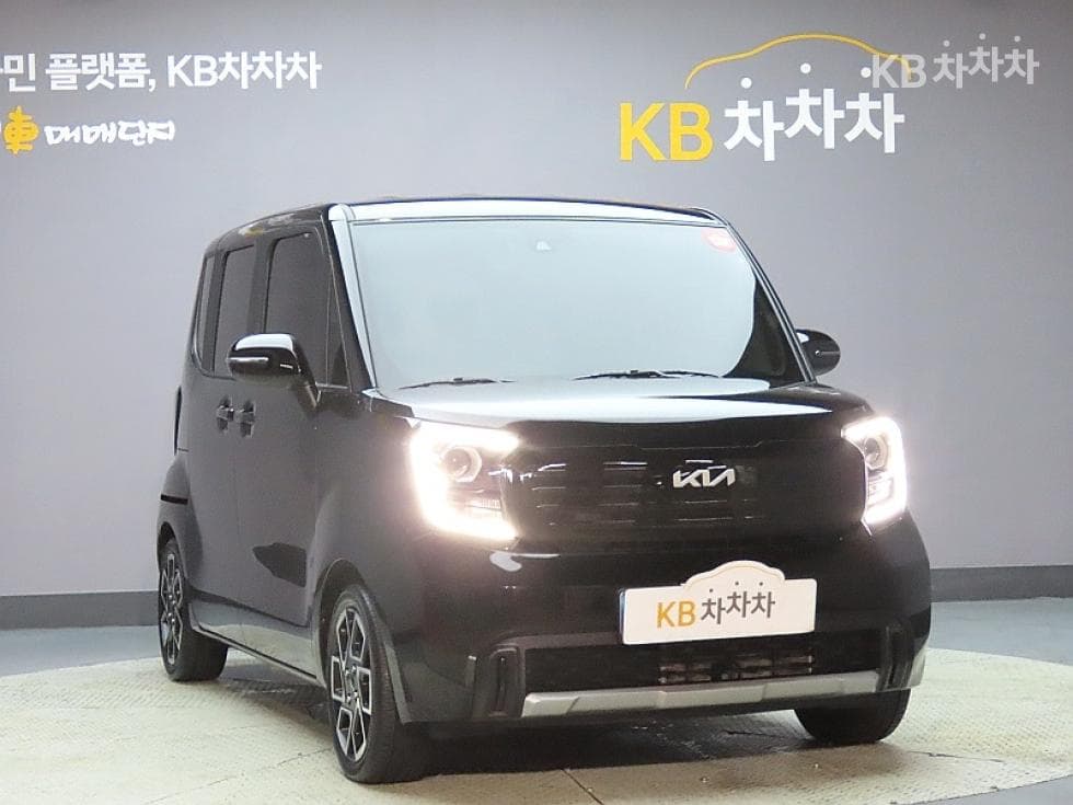 Kia The New (facelift) Kia Ray (van)1.0 Gasoline Signature - 3