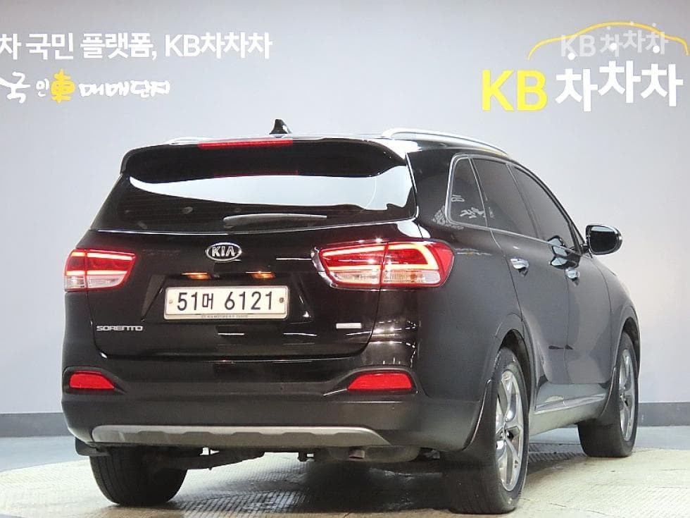 Kia The New (facelift) Sorento2.0 Diesel 2WD Noblesse - 2