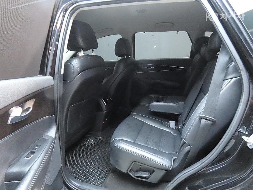 Kia The New (facelift) Sorento2.0 Diesel 2WD Noblesse - 11