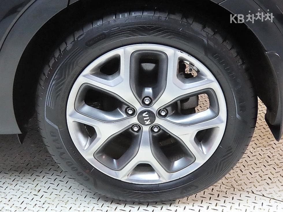Kia The New (facelift) Sorento2.0 Diesel 2WD Noblesse - 20