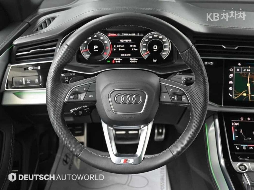 Audi Q83.0 55 TFSI Quattro Premium - 13