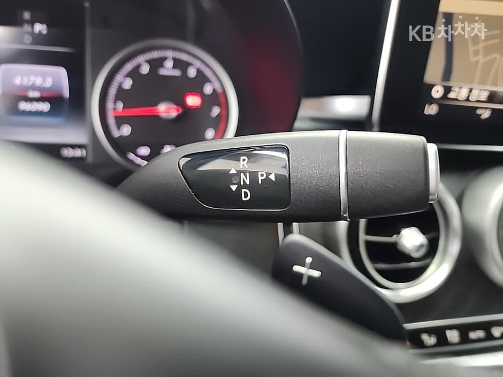 Mercedes-Benz GLC(X253)300 4Matic Coupe Стандартен - 8