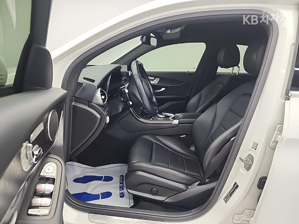 Mercedes-Benz GLC(X253)300 4Matic Coupe Стандартен - 11