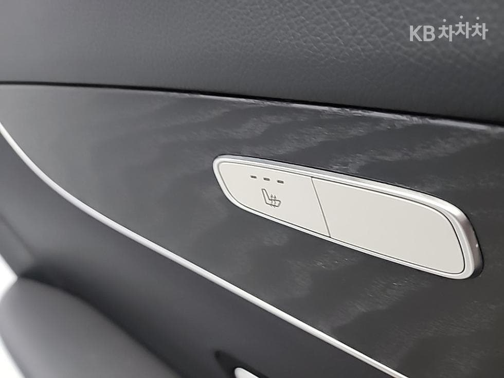 Mercedes-Benz GLC(X253)300 4Matic Coupe Стандартен - 14