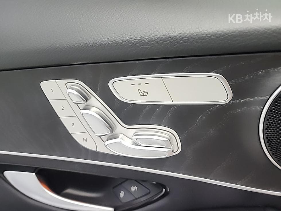 Mercedes-Benz GLC(X253)300 4Matic Coupe Стандартен - 17