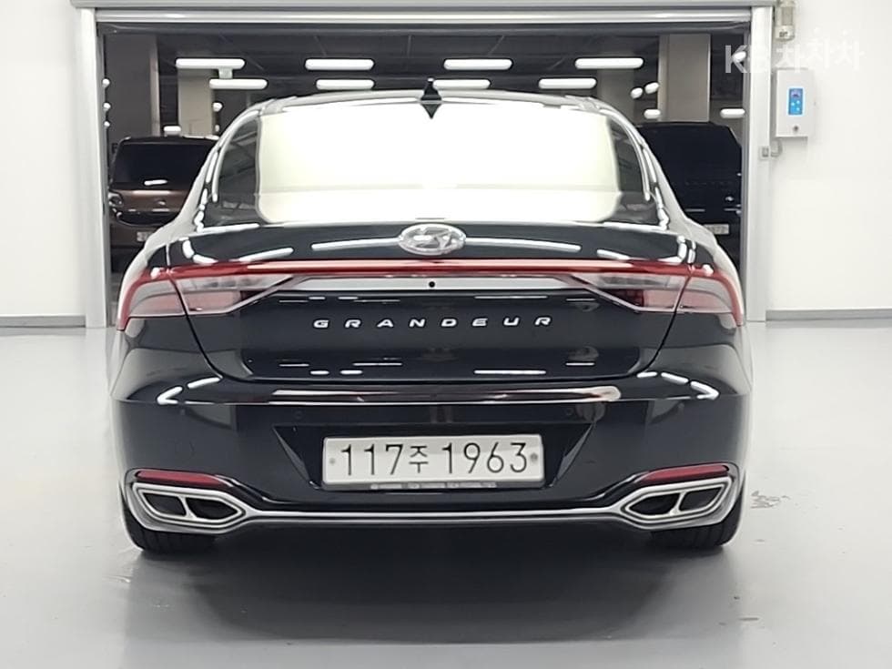 Hyundai The New (facelift) Grandeur (Azera)3.3 Calligraphy - 3