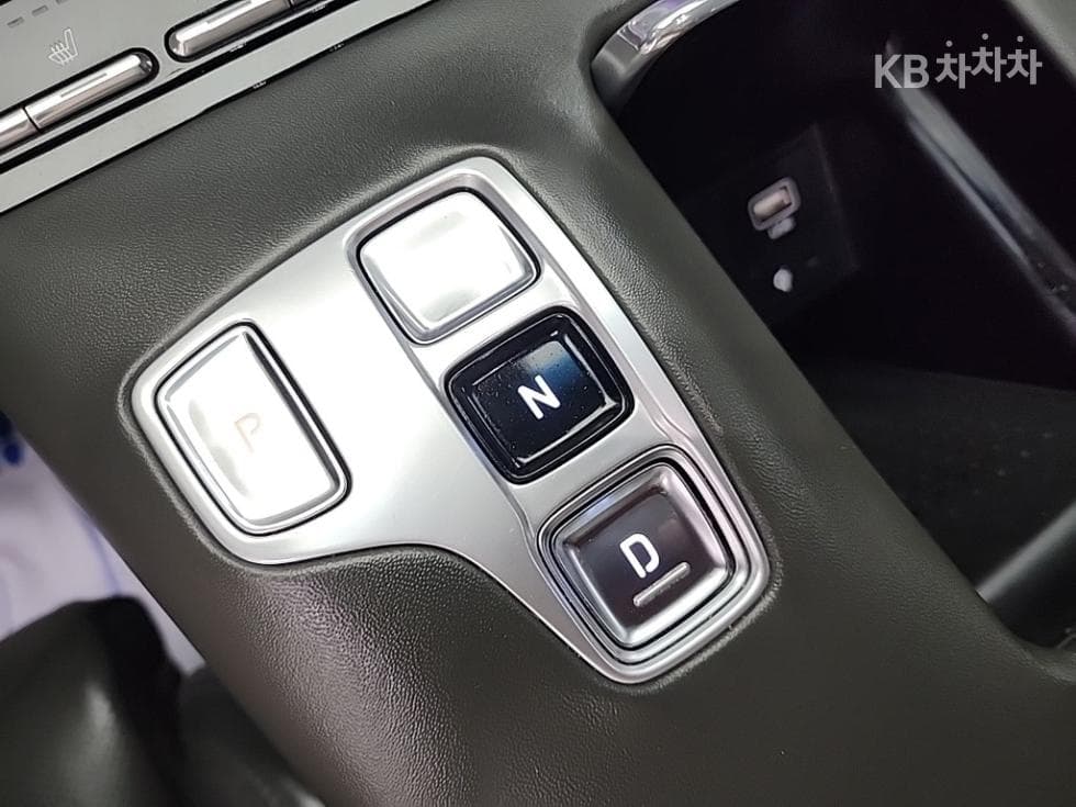 Hyundai The New (facelift) Grandeur (Azera)3.3 Calligraphy - 8