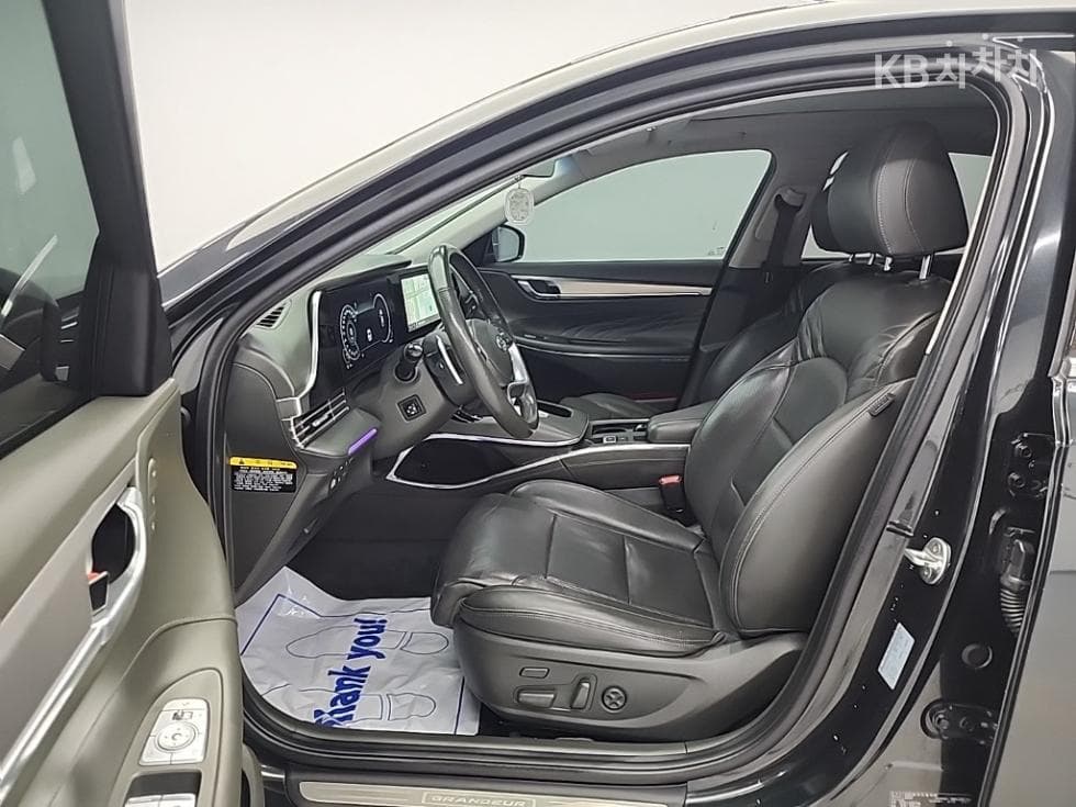 Hyundai The New (facelift) Grandeur (Azera)3.3 Calligraphy - 11