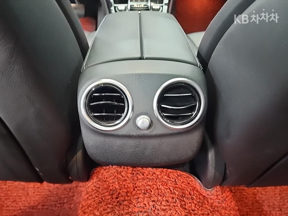 Mercedes-Benz The New (фейслифт) C-КласC220d Avantgarde W205 - 13