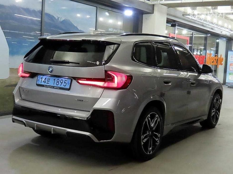 BMW iX1(U11)xDrive 30 M Sport - 4