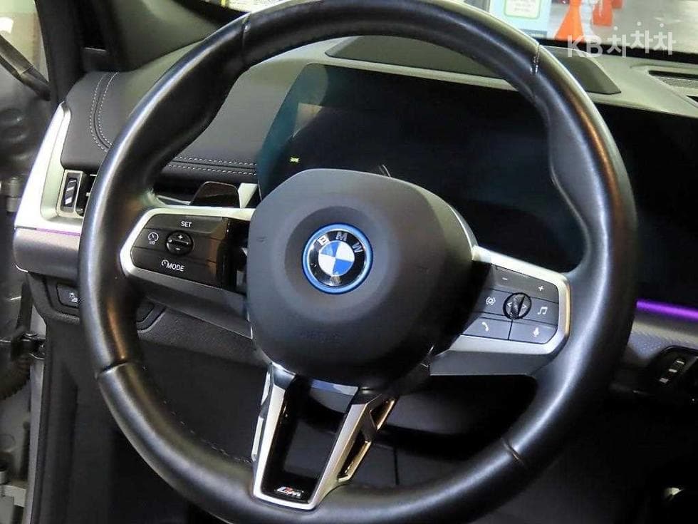 BMW iX1(U11)xDrive 30 M Sport - 8