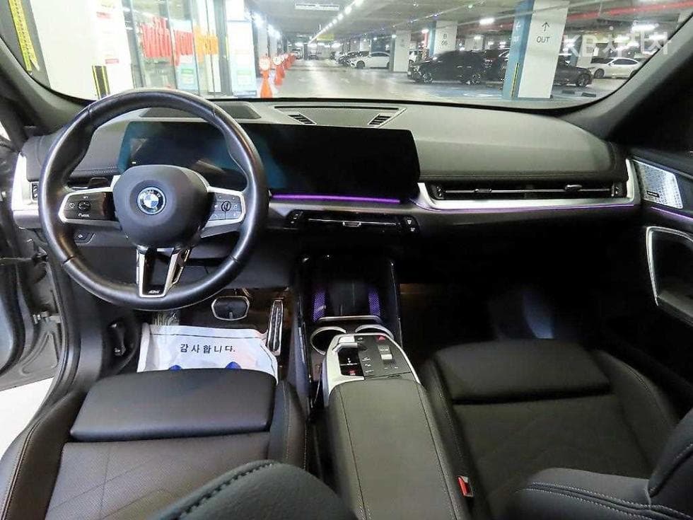 BMW iX1(U11)xDrive 30 M Sport - 10