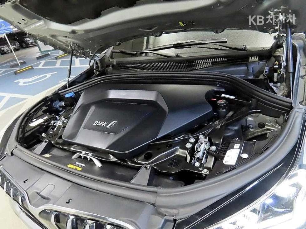 BMW iX1(U11)xDrive 30 M Sport - 19
