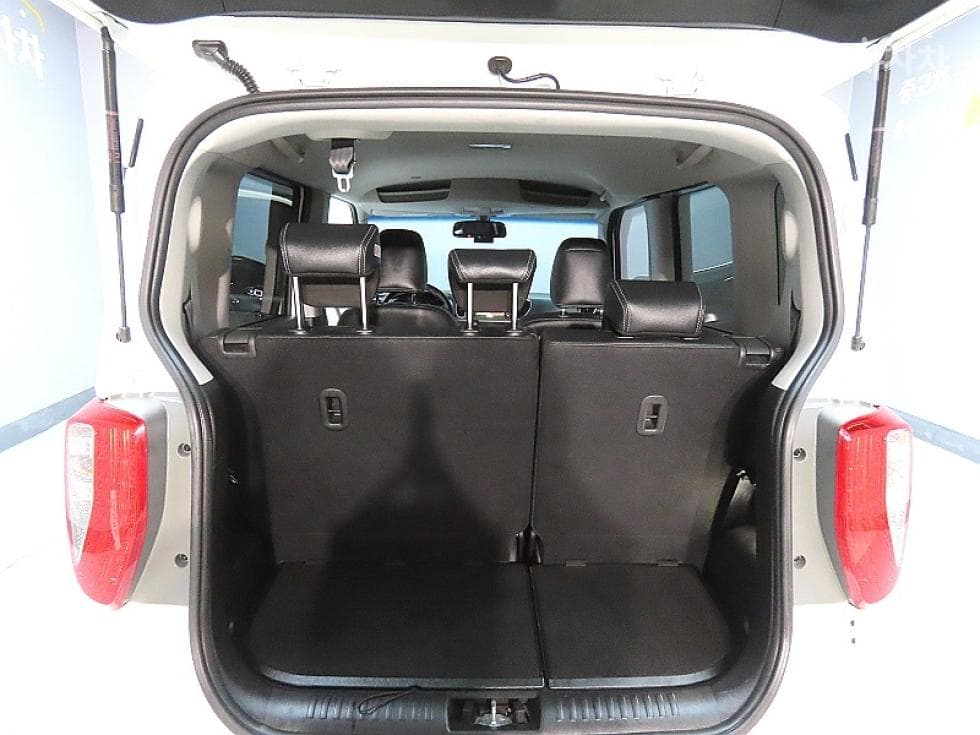Kia Ray (van)1.0 Gasoline Prestige - 19