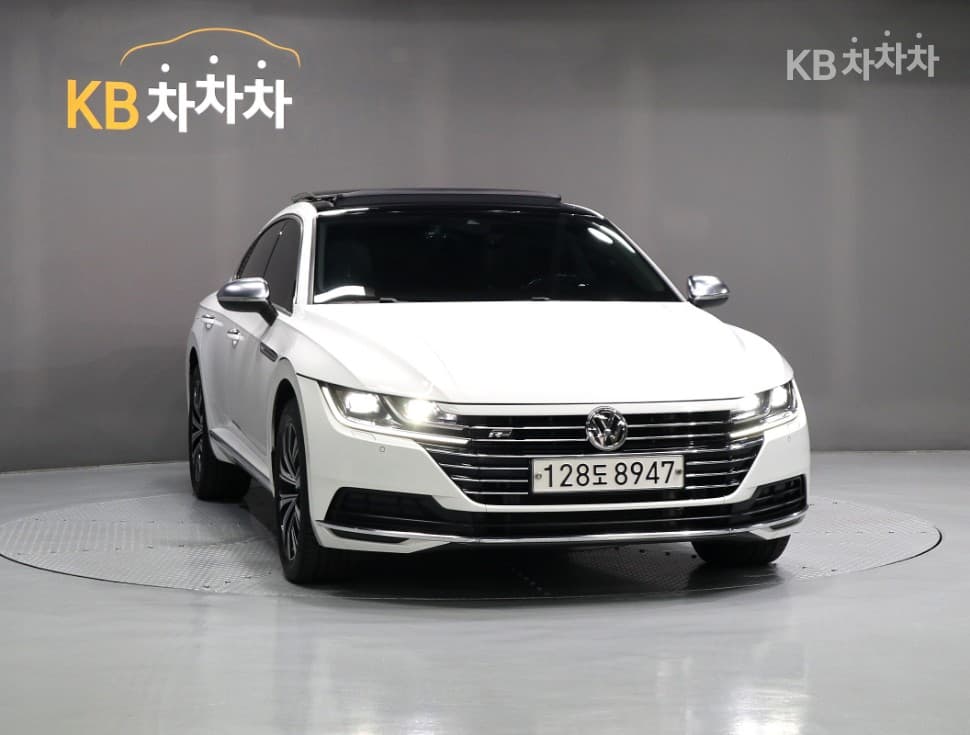 Volkswagen Arteon2.0 Турбо Дизел Инжекция Elegance Premium - 2