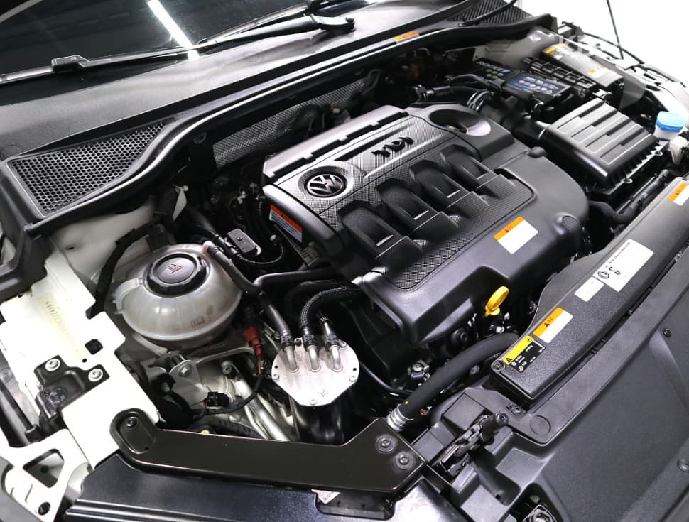 Volkswagen Arteon2.0 Турбо Дизел Инжекция Elegance Premium - 9
