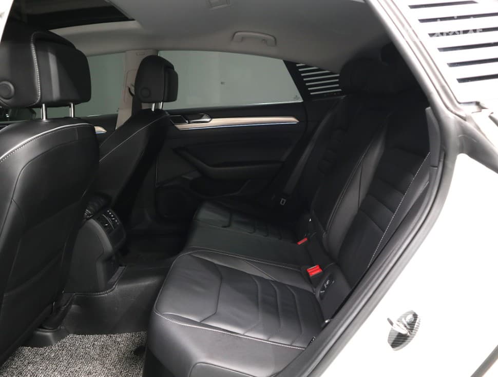 Volkswagen Arteon2.0 Турбо Дизел Инжекция Elegance Premium - 8
