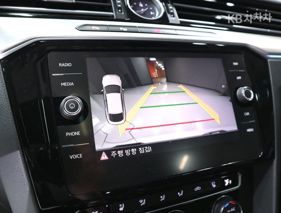 Volkswagen Arteon2.0 Турбо Дизел Инжекция Elegance Premium - 13
