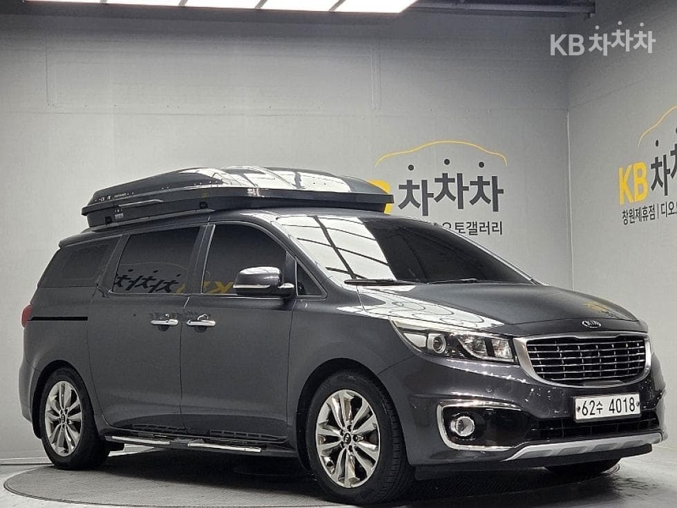 Kia All New Carnival 9-seater 2.2 Diesel Prestige - Image 1