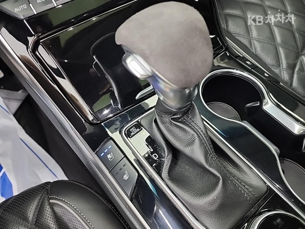 Kia Mohave 더마스터3.0 Diesel 4WD Masters - 8