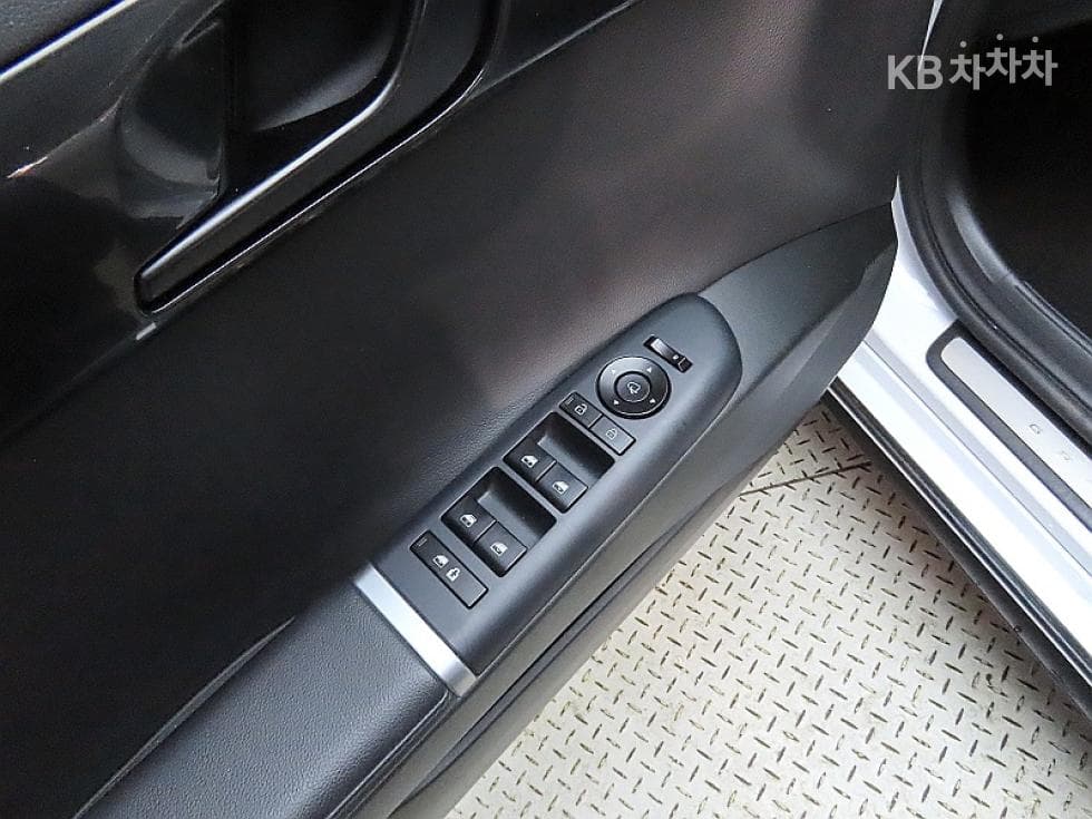 Hyundai The All New Grandeur (Azera)3.5 LPG 일반 Premium - 13