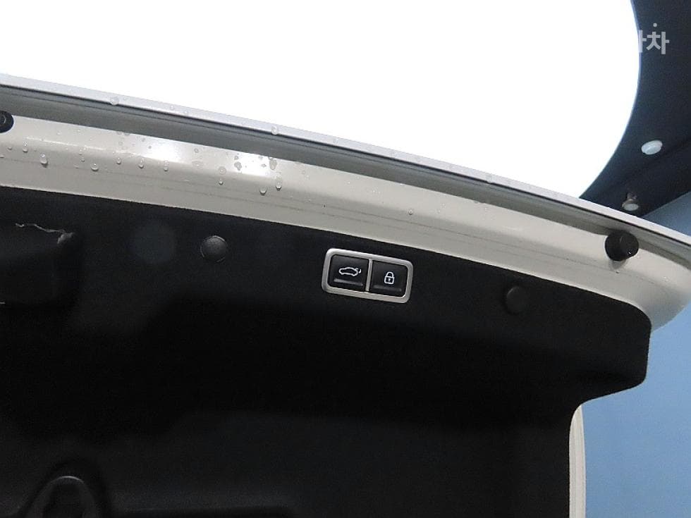 Hyundai The All New Grandeur (Azera)3.5 LPG 일반 Premium - 18