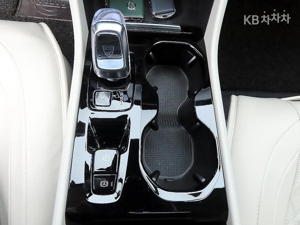 Volvo XC40B4 AWD Ultra Bright - 10
