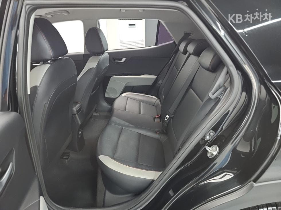 Киа StonicДизел 1.6 VGT Престиж - 12