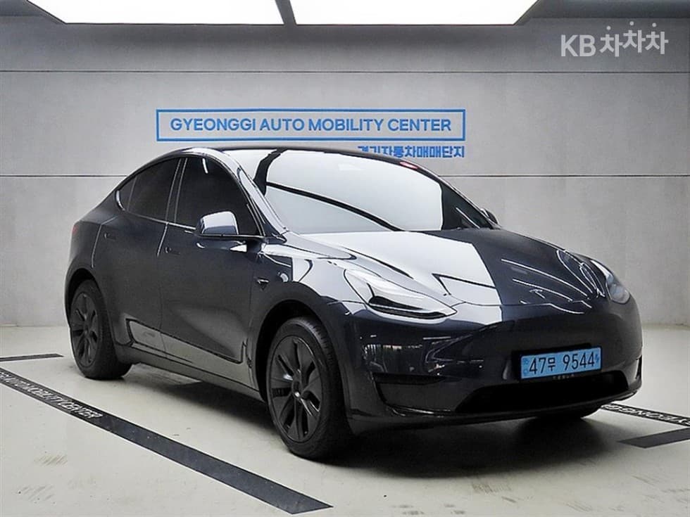 테슬라 Model Y RWD Стандартен - Image 1
