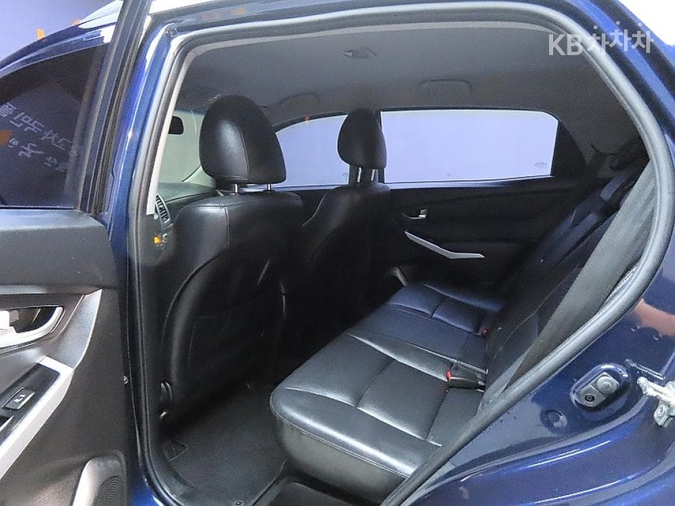 KG Mobility New코란도 C2.2 RX AWD Highest-end Type - 11