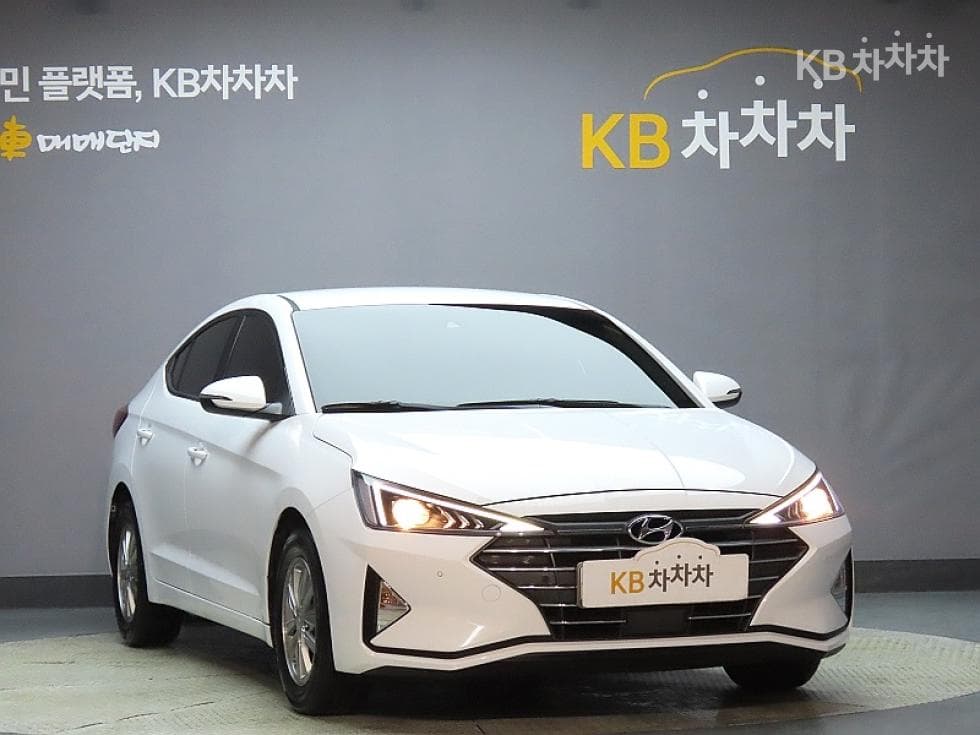 Hyundai The New (facelift) Avante (Elantra) ADSmartstream G1.6 베스트초이스패키지 - 3