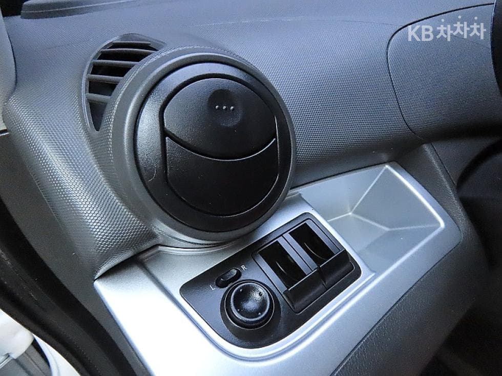 GM Korea Chevrolet SparkLS Standard - 13