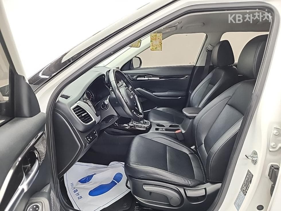 Kia Seltos1.6 Gasoline Turbo 2WD Trendy - 11