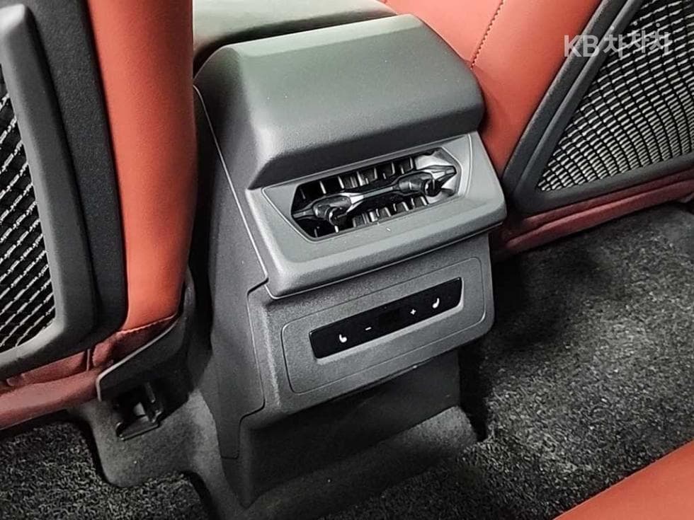 Audi SQ6 e-tron(GF)Quattro Standard - 13