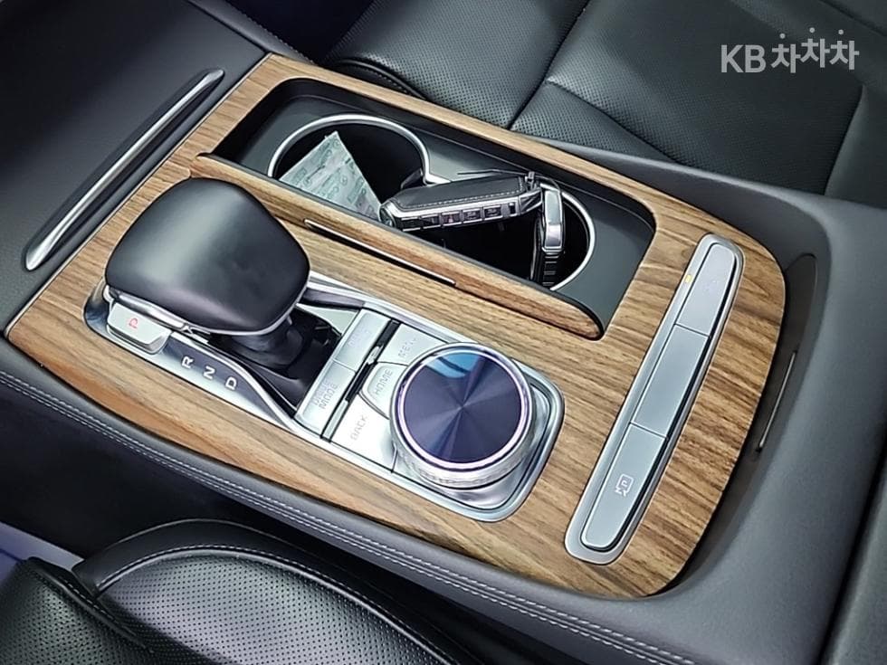 Kia The New (facelift) K9(Second generation)3.8 GDI 플래티넘 - 8