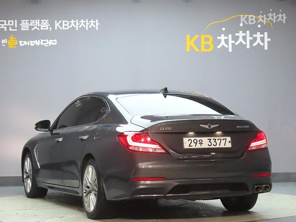 Genesis G702.0T AWD Elite - 4