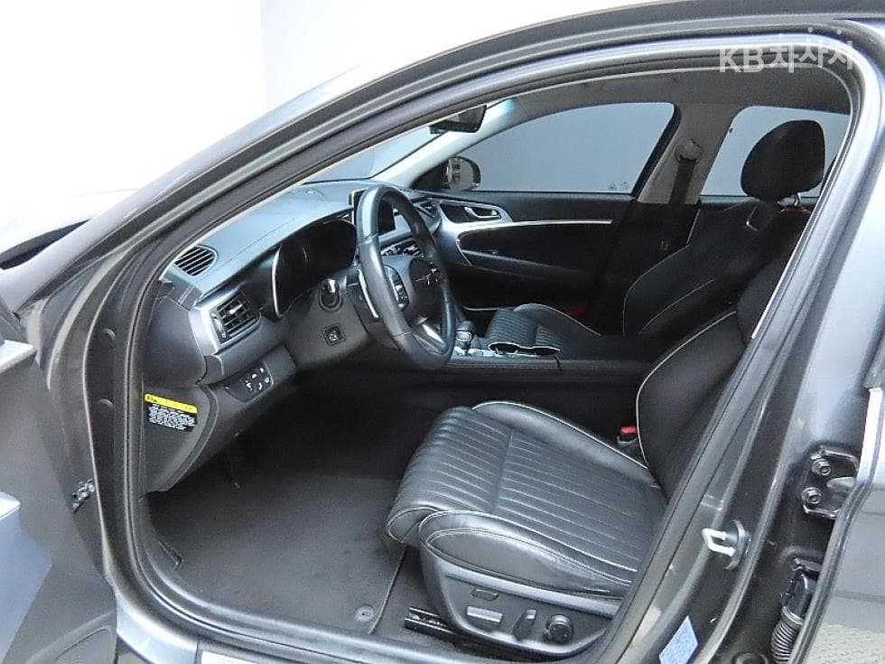 Genesis G702.0T AWD Elite - 10