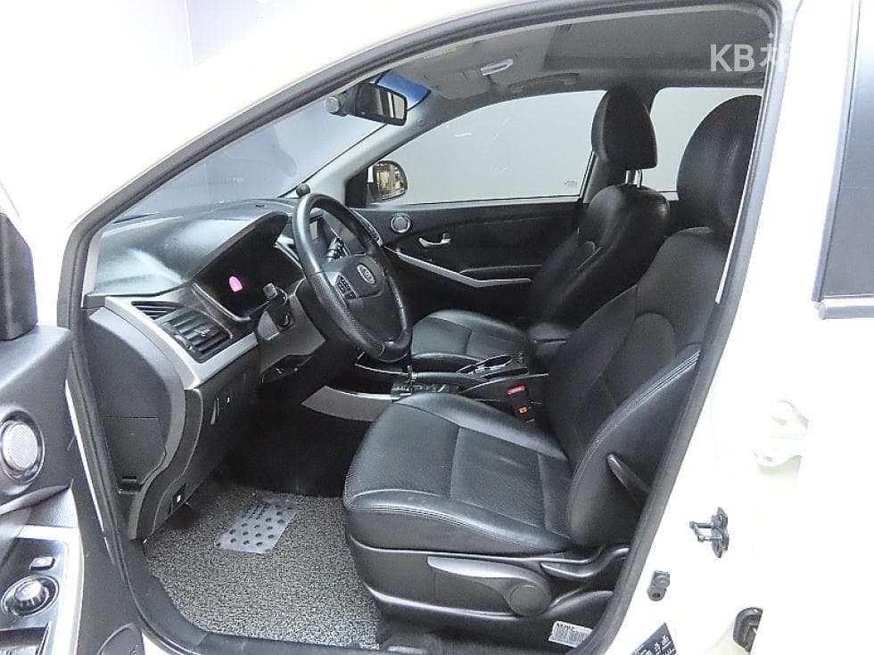 KG Mobility New코란도 C2.0 CVT 2WD High-end Type - 10