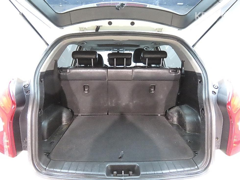KG Mobility New코란도 C2.0 CVT 2WD High-end Type - 19