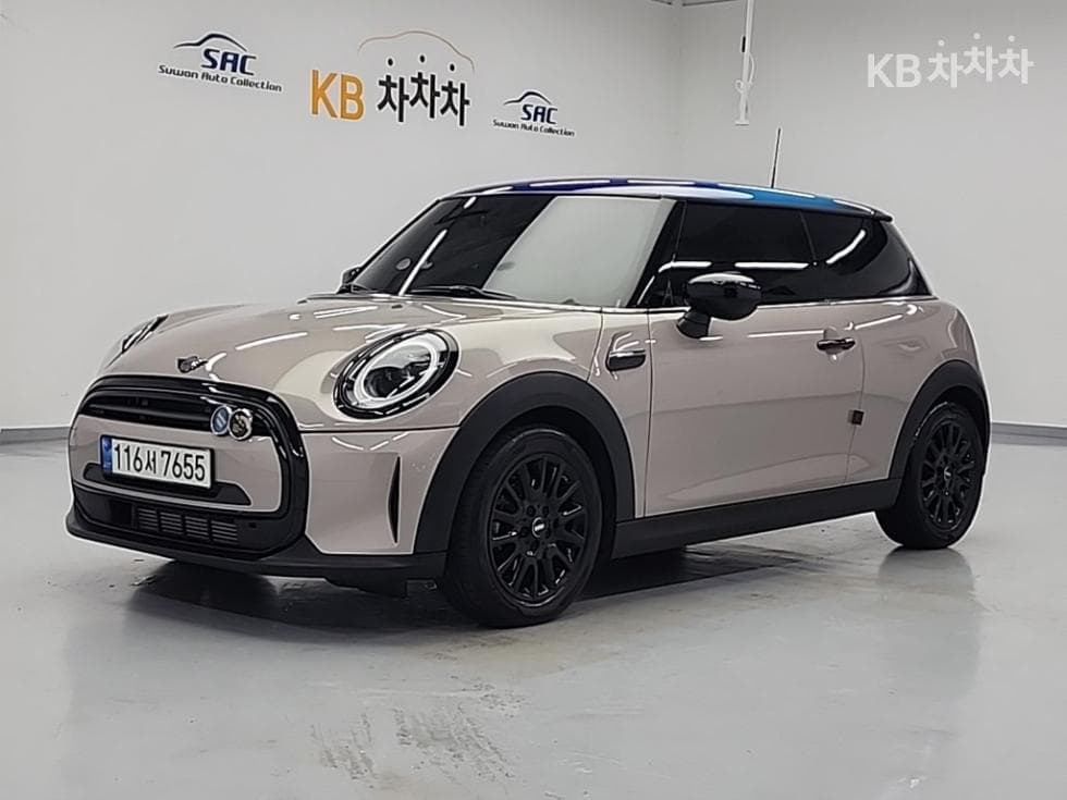 Mini Cooper 3도어 1.5 Gen Z Edition - Image 1