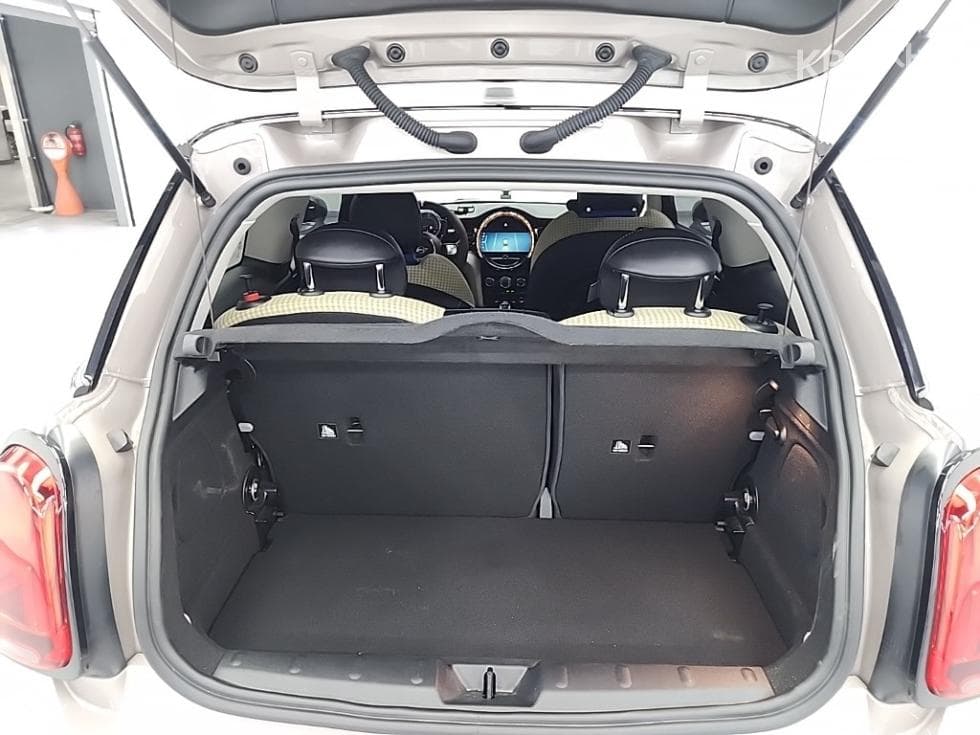 Mini Cooper 3도어1.5 Gen Z Edition - 18