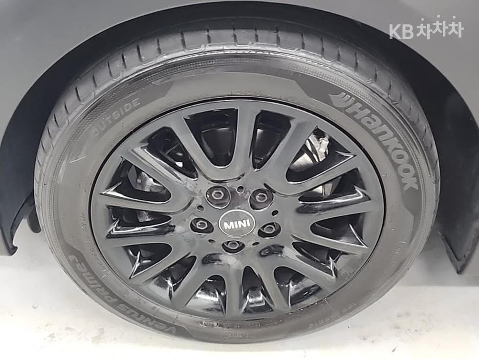 Mini Cooper 3도어1.5 Gen Z Edition - 19
