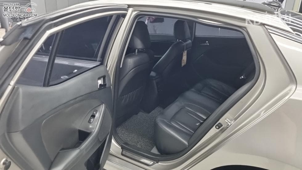 Kia K5 HybridPrestige - 10
