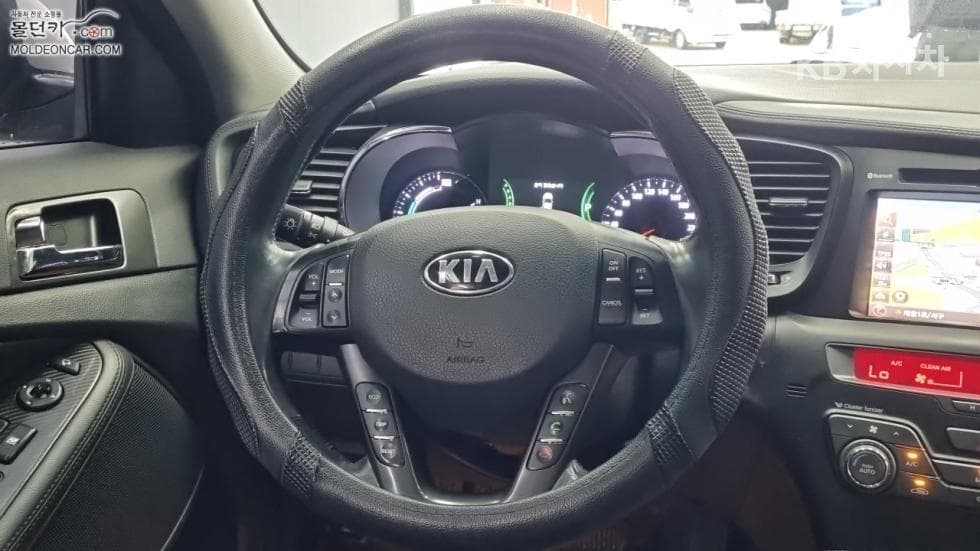 Kia K5 HybridPrestige - 11