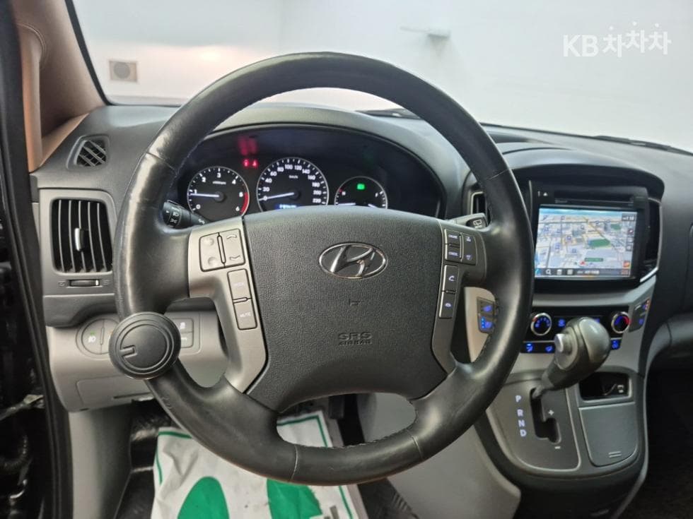 Hyundai The New (facelift) 그랜드 Star렉스Van 5-seater Modern - 9